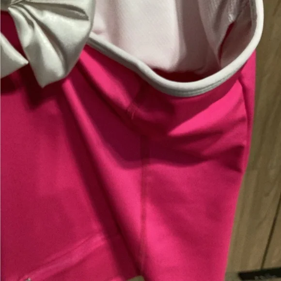 NWT golf or tennis top - Picture 6 of 11